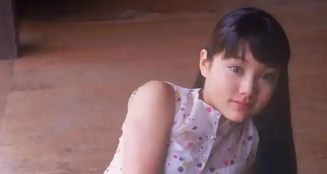 《头文字d》中,夏树扮演者是:铃木杏.