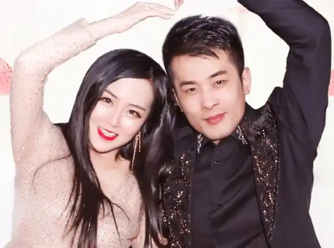 辛巴媳妇初瑞雪,发文回怼四川可乐,直言:我们从来没有肢体冲突_ks