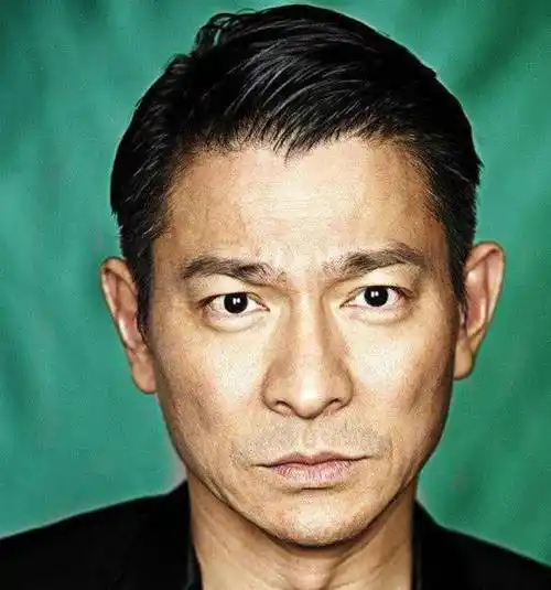 坚持吃素6年,身家过亿让导演真扇耳光,刘德华的自律不是装的_鲁豫