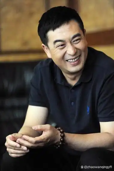 张嘉译:大器晚成的演员,用他坚韧不拔演技,赢得了观众的喜爱