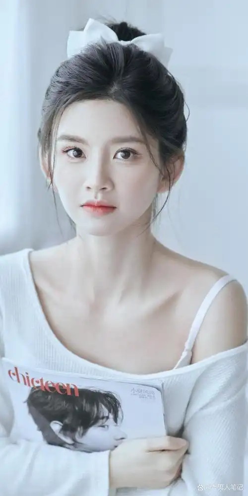 林思意,浪漫私服写真图片集合,唯美小清新活力十足