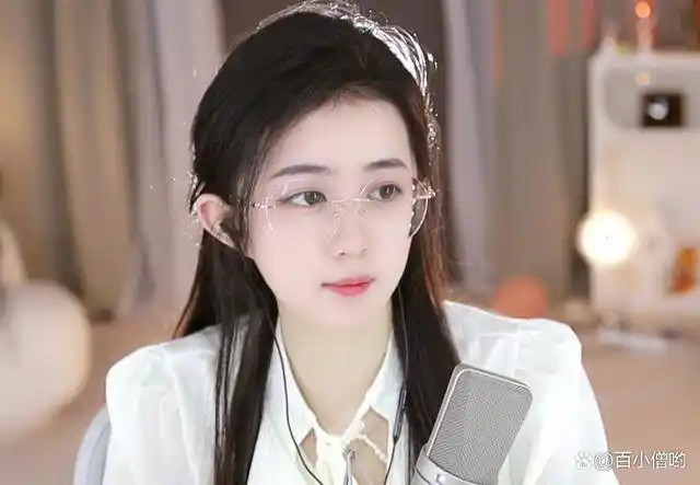 斗鱼女主播疑似空降陪大哥,慌忙让朋友来背锅