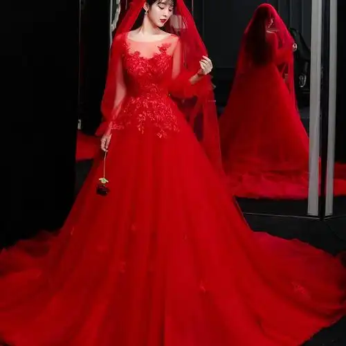 红色主婚纱