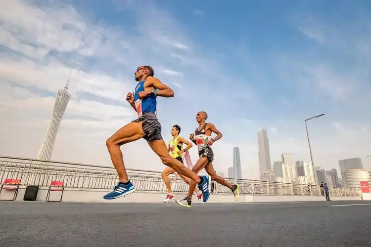 2017广州马拉松赛摄影大赛展作品评审结果揭晓