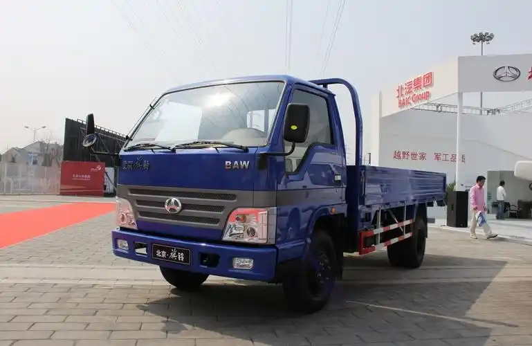 北京旗铃 92马力 3.88米单排栏板轻卡