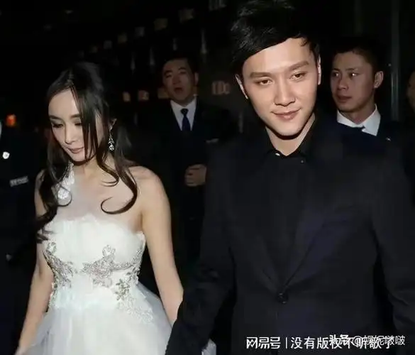 倪妮赵丽颖接连"沦陷",事实证明冯绍峰才是真正的"人间清醒"|杨幂