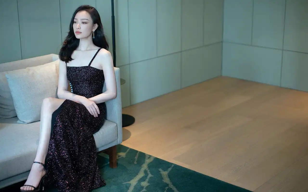 倪妮性感精致高清桌面壁纸