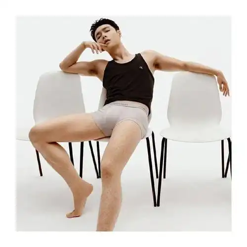 210315张艺兴calvinklein宣传图释出释放真我不设限