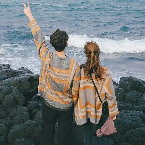 情侣头像海边