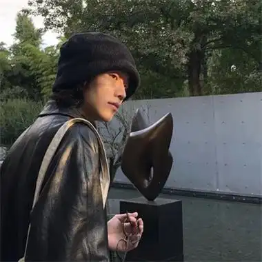 成熟优质高清韩系男生头像图片