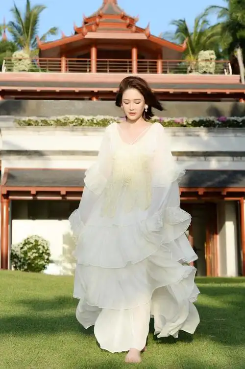 陈乔恩穿大v礼服走红毯(不愧是偶像剧女王)(8)