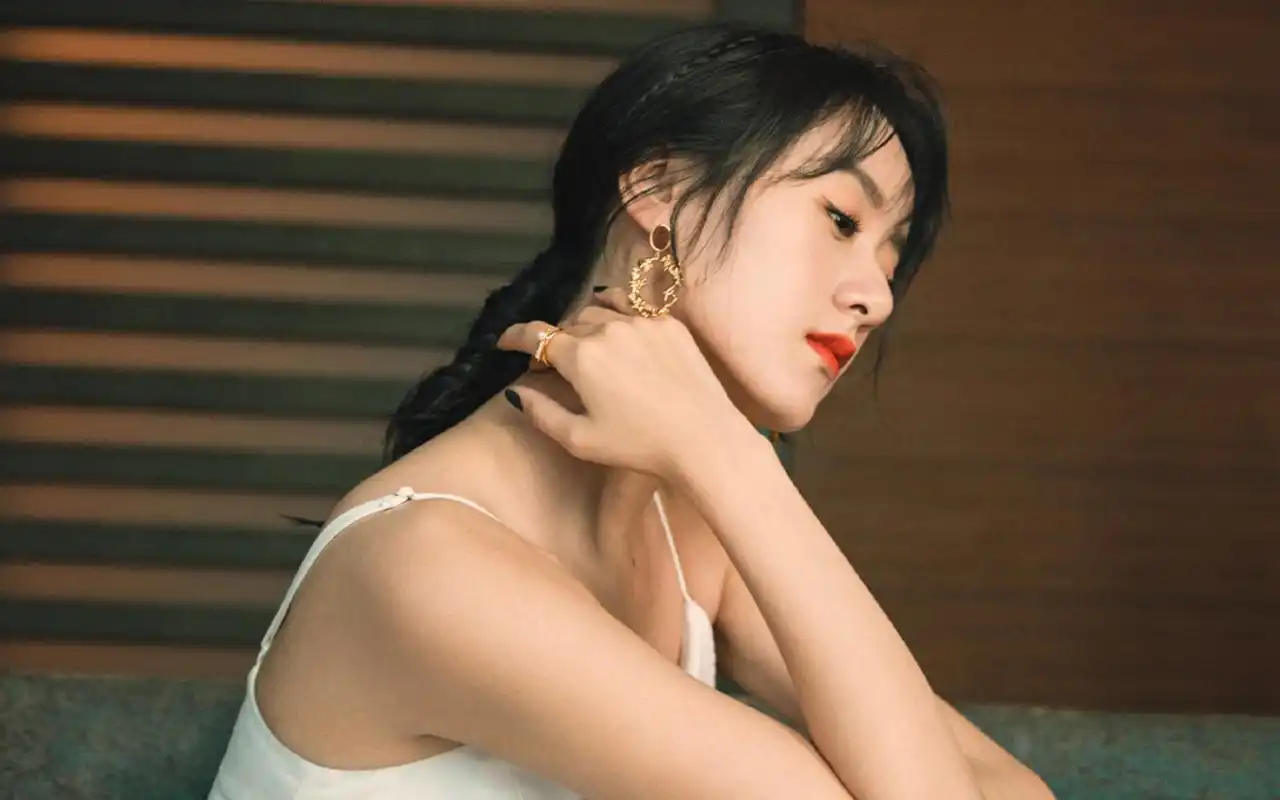 袁冰妍性感迷人写真桌面壁纸