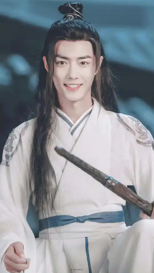 陈情令超话#肖战##肖战魏无羡#那个等风的听风少年他治愈的笑容深深的