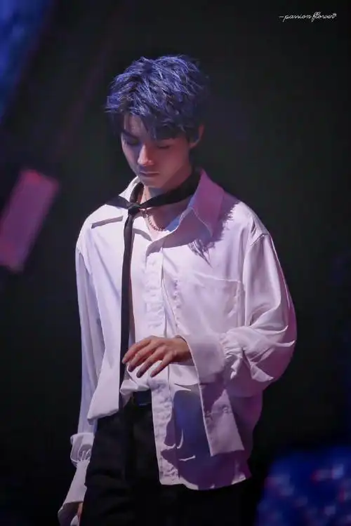 王俊凯马嘉祺相似造型#论到王俊凯每次舞台造型都能惊艳众人各种造型