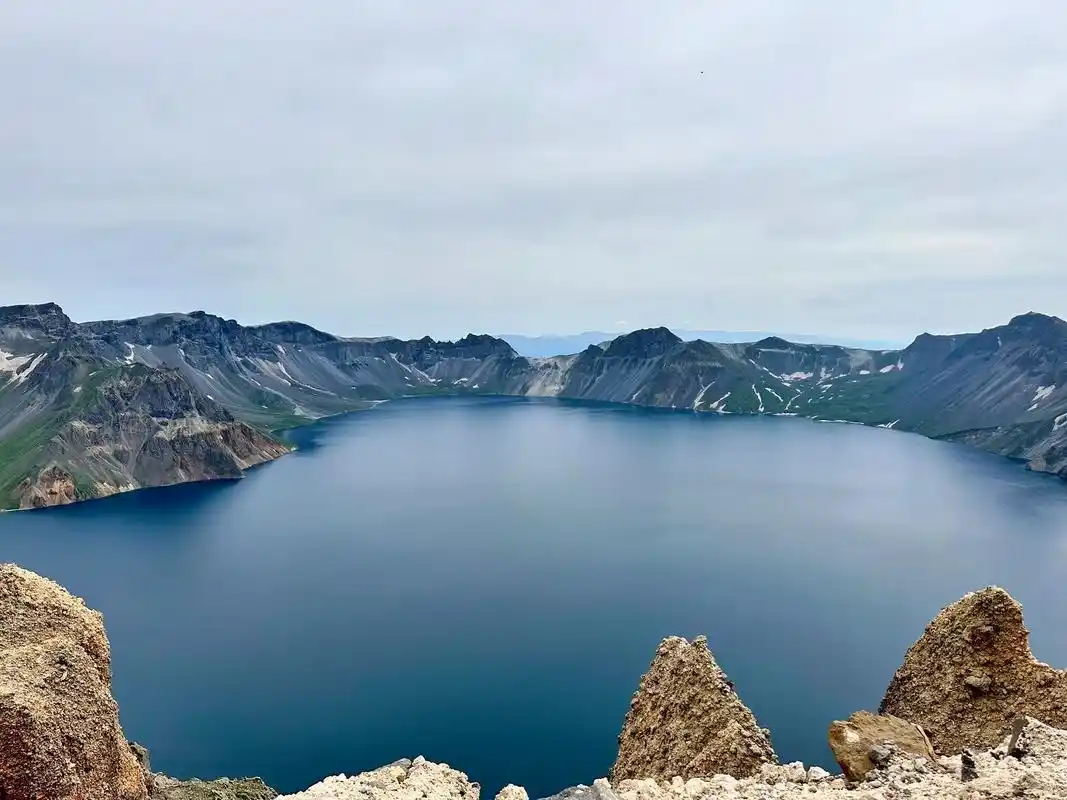 长白山天池每个坡的景色区别.以上分别是:北坡a线,北坡b线, - 抖音