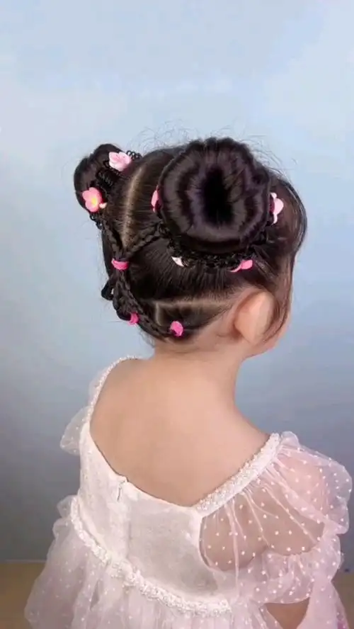 儿童编发:简单又好看的清凉丸子头,上学跳舞都可以扎,宝妈快收藏-度小