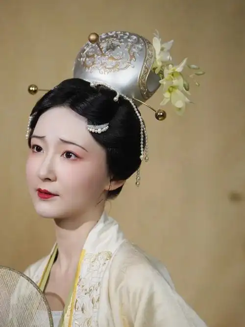 复原宋制三白妆