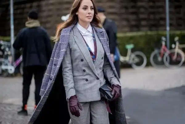 一件西装!披上大衣气场全开!