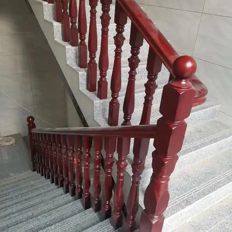 实木楼梯扶手 #实景拍摄效果 #楼梯护栏 #农村建房 做楼 - 抖音