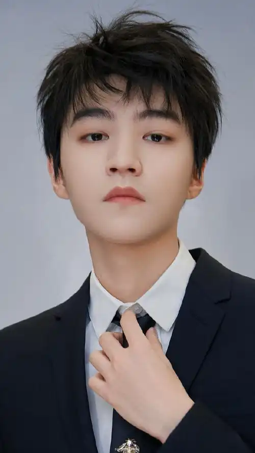 王俊凯饭制证件照##王俊凯饭制证件照好帅