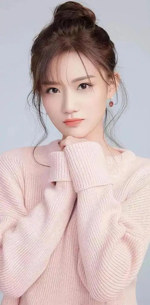 甜美机灵清纯开朗陈意涵写真图集