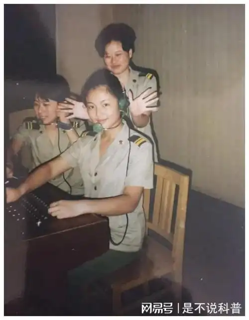 15岁少女弃学从军,刘涛的军旅传奇点燃青春热血!