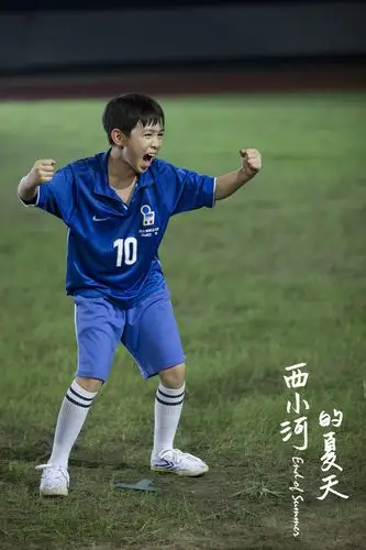 小演员荣梓杉灵动软萌走心演绎一代人成长记忆获观众肯定