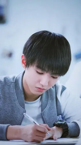 《我们的少年时代》邬童cr.logo