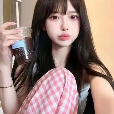 又不失妩媚的女生气质头像 这世界的久处不厌都是因为用心-腾牛个性网