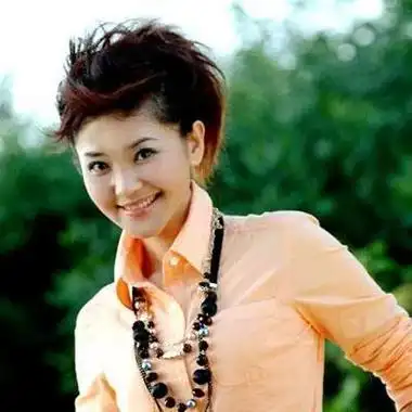 河北电视台主持人方琼