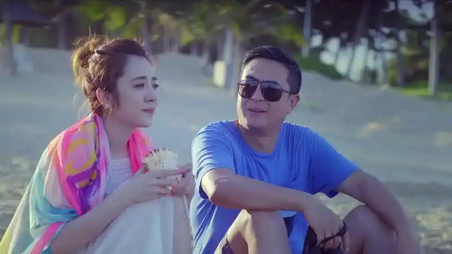 我的体育老师马克说这孩子在父母的心里比任何东西都重要