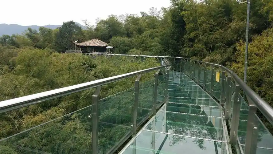 2022竹尖玻璃栈道玩乐攻略,玻璃栈道太短,景区一般般,.
