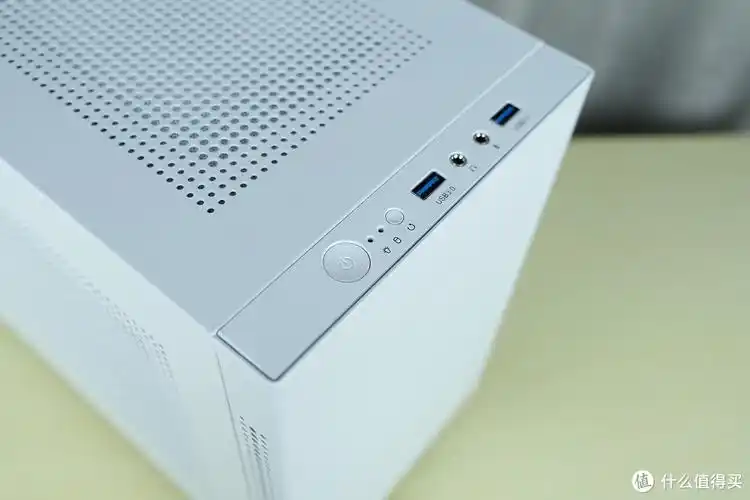 冬日大换装篇一先马趣造im白色itx机箱上手体验