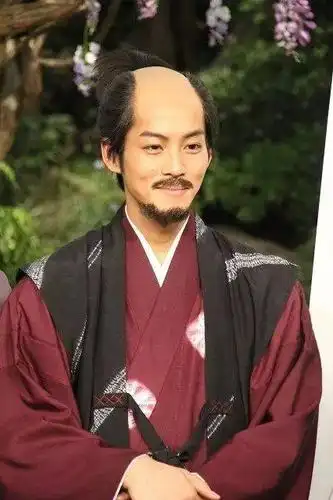 日本武士的谜之发型起源史:帅不帅,剃个月代头就知道了!