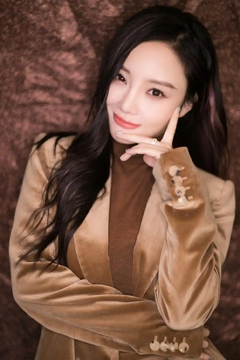 李小璐图片 李小璐 m-77品牌发布会图片