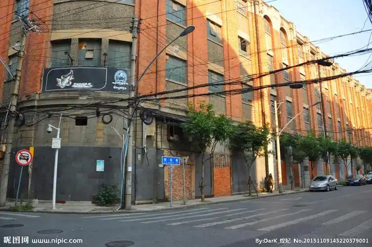 青岛路老建筑图片