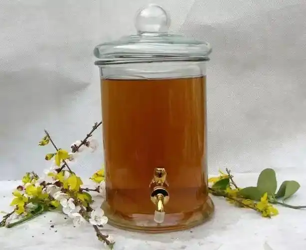 三七枸杞酒除此之外,三七泡酒的功效与作用还有:通经活络,祛风除湿