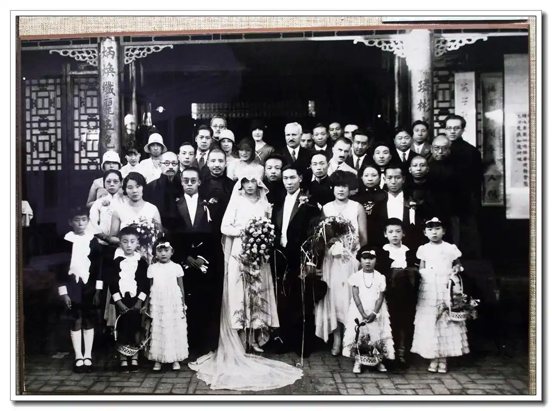 黑帮大佬杜月笙的妻子出轨,他收到消息后,所有人下场都很惨!