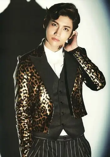 求神起昌珉150k以上的图