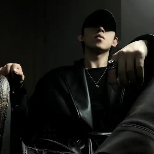 男生炫酷高颜值头像男神的骚伱抵挡不住