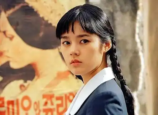 《新进职员》《流氓医生》三部风格迥异,造型百变的电视剧,全部叫好又