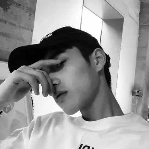 气质黑白头像男真人情场帅哥颠覆那一场温柔