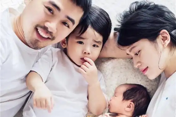 黄英老公曹帅个人简历 快女现在的身价