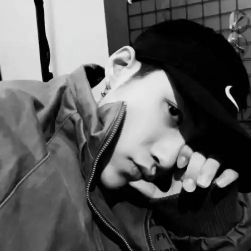 男生图片帅气冷酷黑白头像超清帅气的黑白男生头像孤独高冷