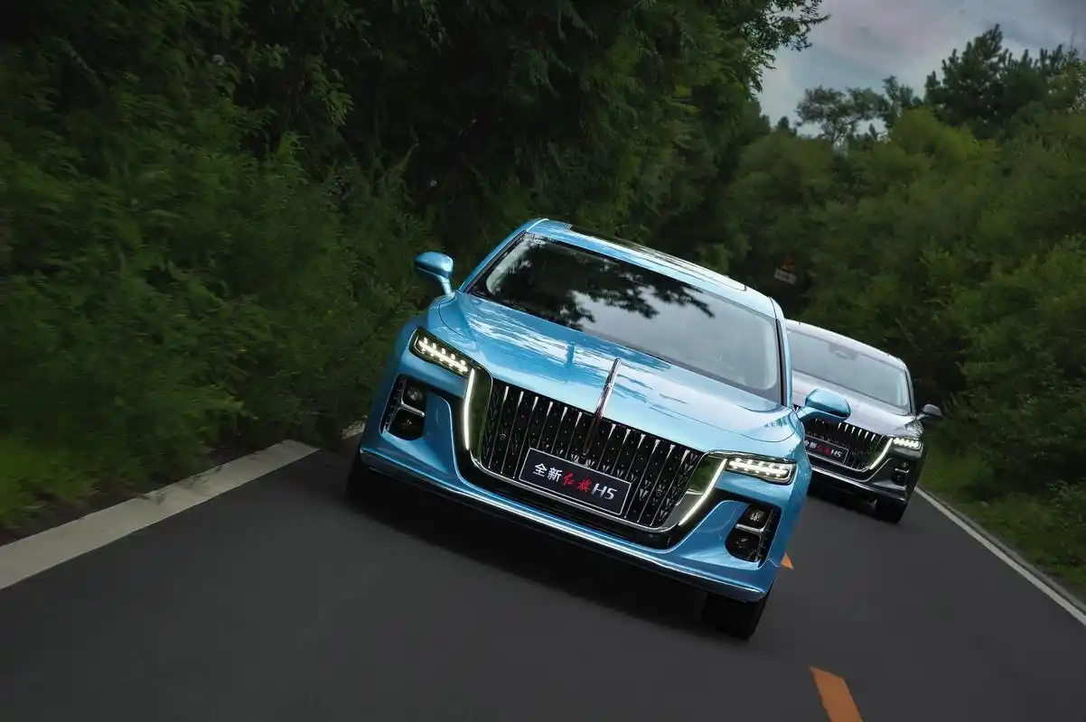 气场不输奔驰e级,全新红旗h5正式上市,仅15.98万元起-车讯网