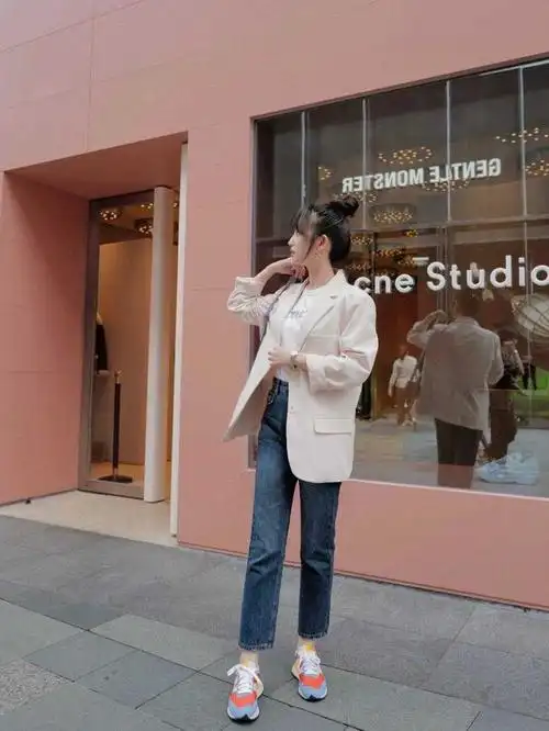 身高158cm的女生如何穿建议多穿裤子优化身材比例会更显高