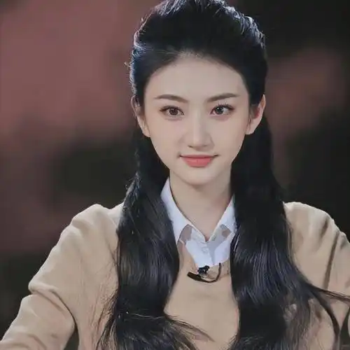 这3位一线女明星,靠实力上位谎言被戳穿,背后干爹让你不得不服_景甜