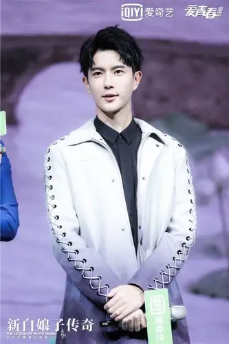 《新白娘子传奇》于朦胧鞠婧祎重现断桥撑伞