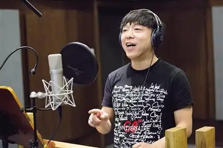 黄渤:投资理财不能投机 当老板并不快乐