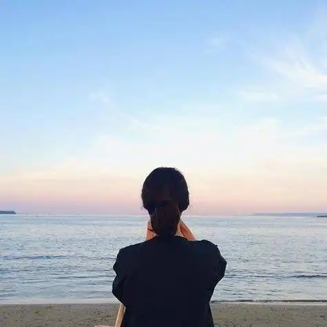 超级高冷的微信头像女生背影 女生头像图片大全 -【爱个性】